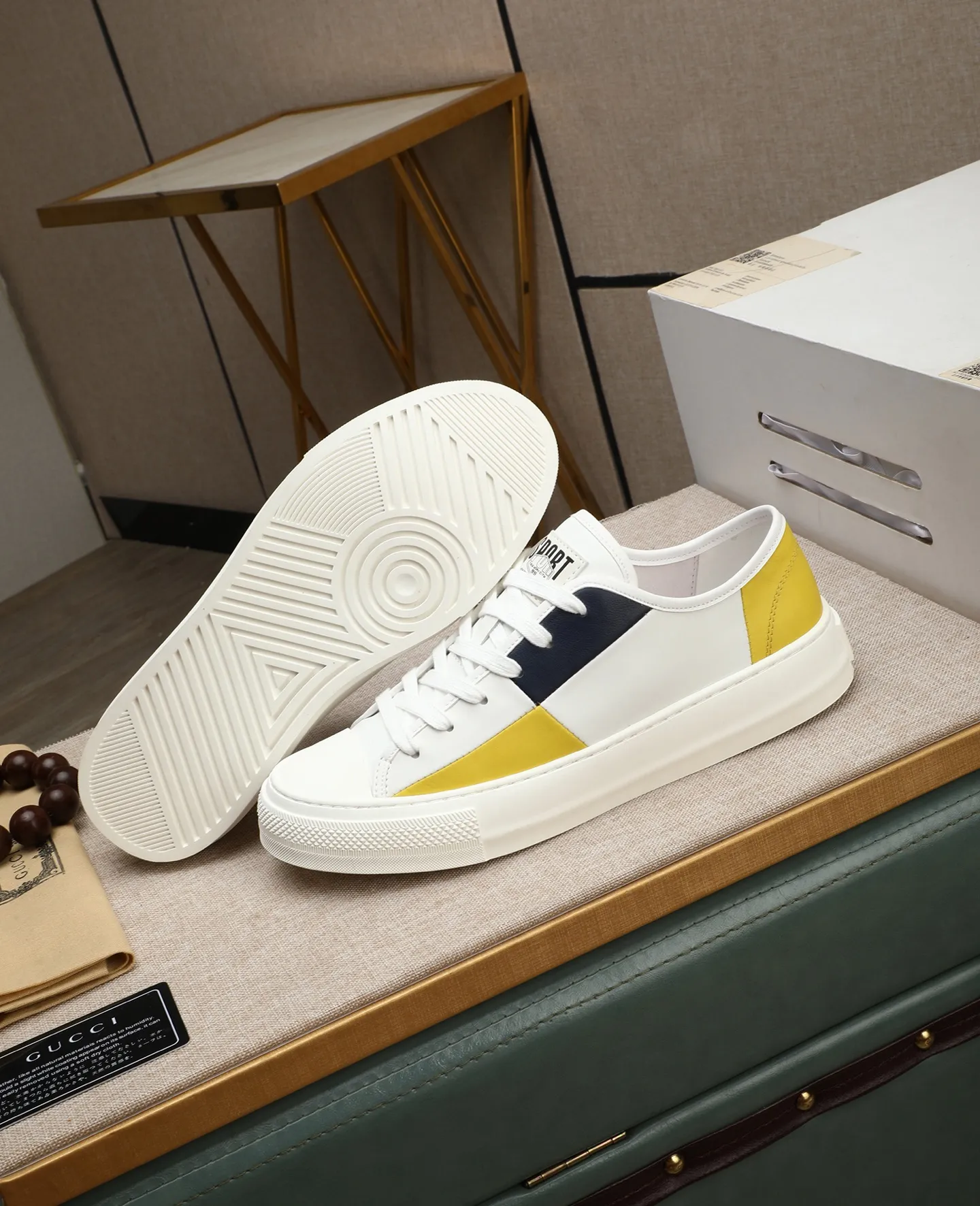 Men's men's shoes 💰440 GUCCI🔍🔍The latest model is on sale at the same time at the counter. Original calfskin imported from Italy, genuine leather lining, (high-end, noble, and classy) with exquisite workmanship. Sole: Original sole provided by the original factory, ⚠Exclusive double-layer movable molded sole super comfortable⚠, real shot 🎬The real thing is better🔍🔍"High quality·Follow the order" Code number 38-44
